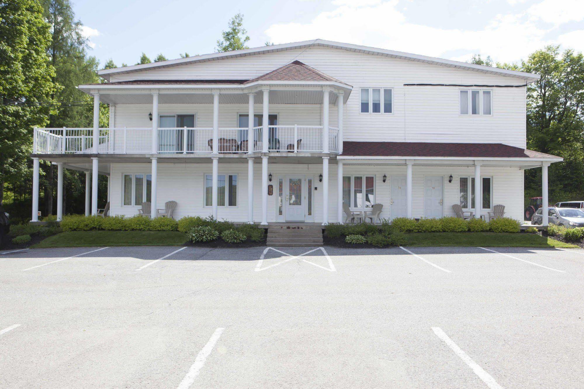 Manoir Du Lac William Saint-Ferdinand Eksteriør billede